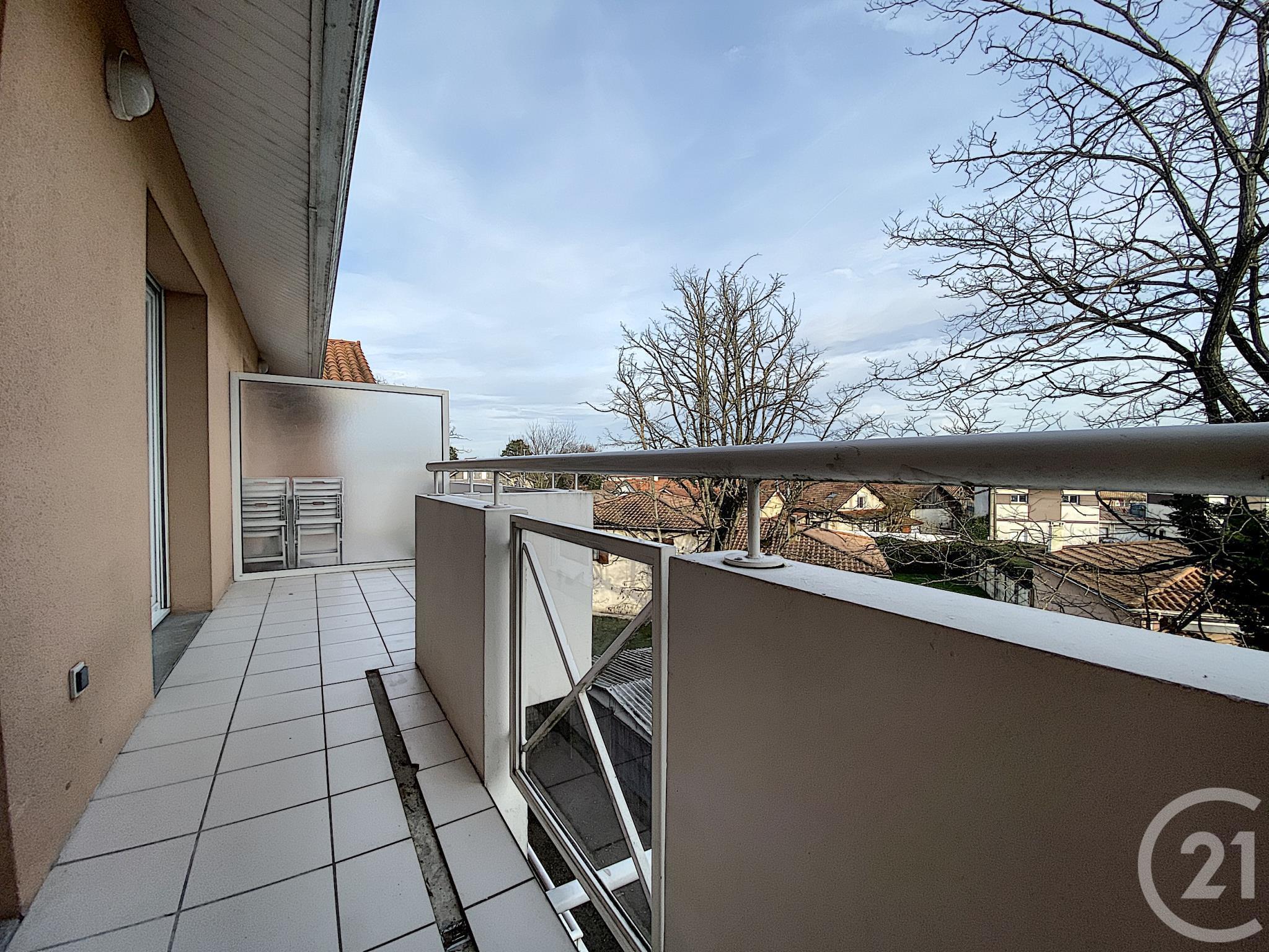 Appartement F2 à vendre - 2 pièces - 40 m2 - GUJAN MESTRAS - 33 - AQUITAINE