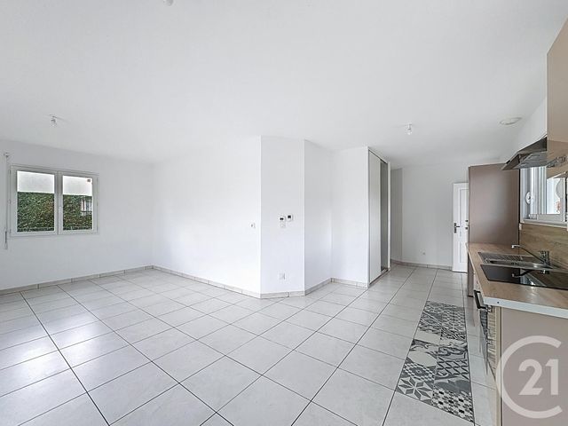 Maison &agrave; louer - 4 pi&egrave;ces - 85,98 m2 - Biganos - 33 - AQUITAINE