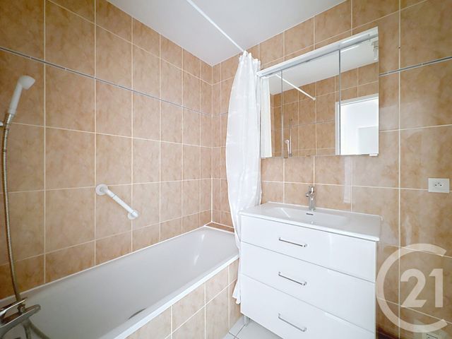 Appartement F2 &agrave; louer - 3 pi&egrave;ces - 66,95 m2 - La Teste De Buch - 33 - AQUITAINE