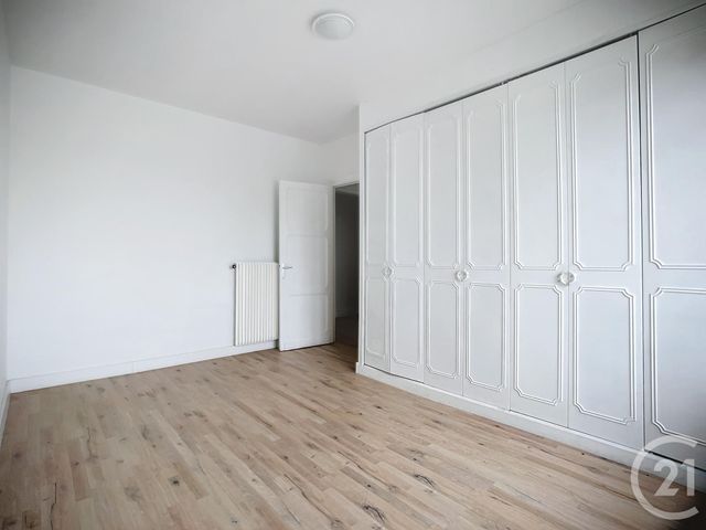 Appartement T5 &agrave; louer - 5 pi&egrave;ces - 162,01 m2 - Biganos - 33 - AQUITAINE