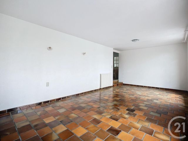 Appartement T5 &agrave; louer - 5 pi&egrave;ces - 162,01 m2 - Biganos - 33 - AQUITAINE