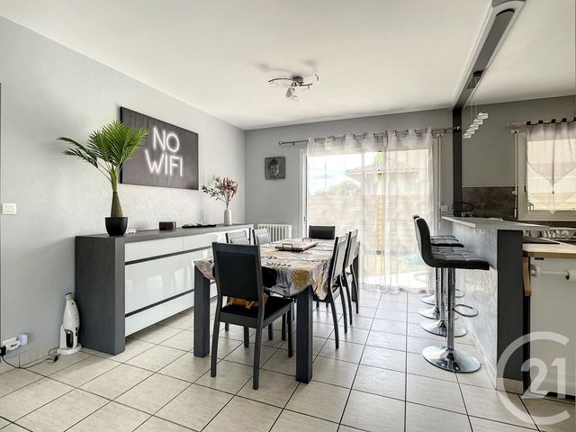 Maison &agrave; louer - 4 pi&egrave;ces - 85,40 m2 - Parentis En Born - 40 - AQUITAINE