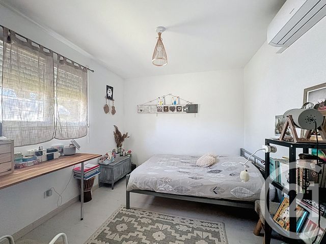 Maison &agrave; louer - 5 pi&egrave;ces - 140 m2 - Mios - 33 - AQUITAINE