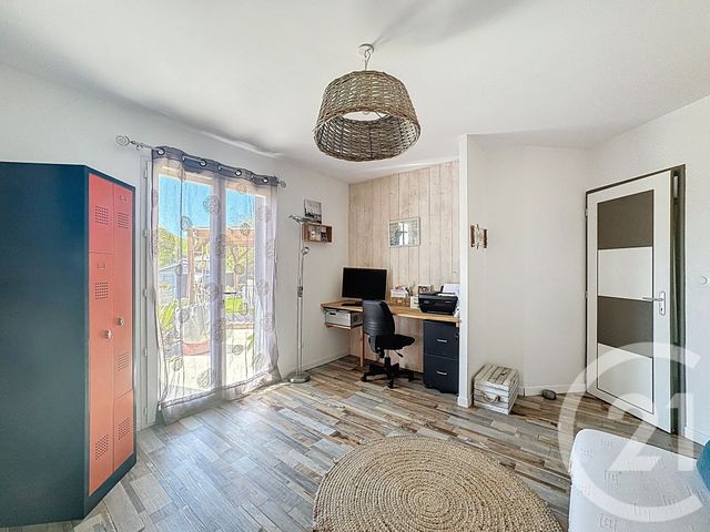 Maison &agrave; louer - 5 pi&egrave;ces - 140 m2 - Mios - 33 - AQUITAINE