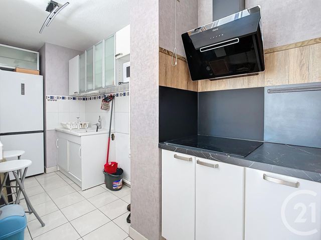 Appartement F4 &agrave; louer - 4 pi&egrave;ces - 68,63 m2 - Gujan Mestras - 33 - AQUITAINE