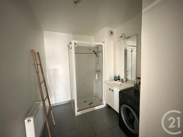 Appartement F3 &agrave; louer - 3 pi&egrave;ces - 61,38 m2 - Lormont - 33 - AQUITAINE