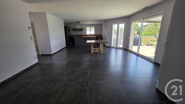 Maison &agrave; louer - 5 pi&egrave;ces - 115,29 m2 - Lapouyade - 33 - AQUITAINE