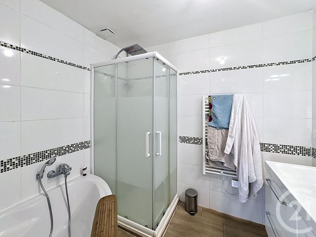Maison &agrave; louer - 5 pi&egrave;ces - 81,07 m2 - Belin Beliet - 33 - AQUITAINE