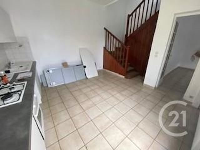 Maison &agrave; louer - 3 pi&egrave;ces - 83 m2 - Biganos - 33 - AQUITAINE