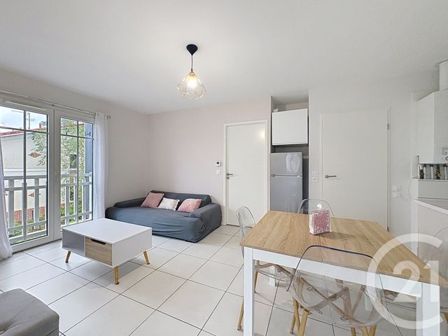 Appartement F2 &agrave; louer - 2 pi&egrave;ces - 43 m2 - Marcheprime - 33 - AQUITAINE
