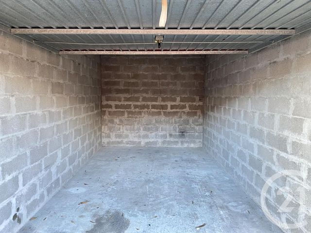 Afficher la photo en grand Parking à louer - 10 m2 - La Teste De Buch - 33 - AQUITAINE