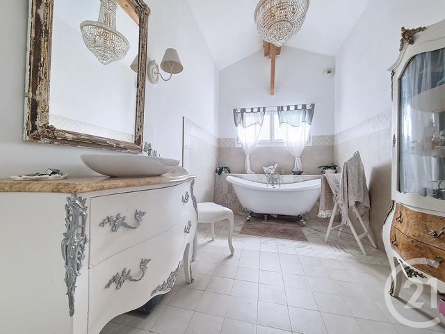 Maison à vendre - 6 pièces - 187,44 m2 - Cazaux - 33 - AQUITAINE