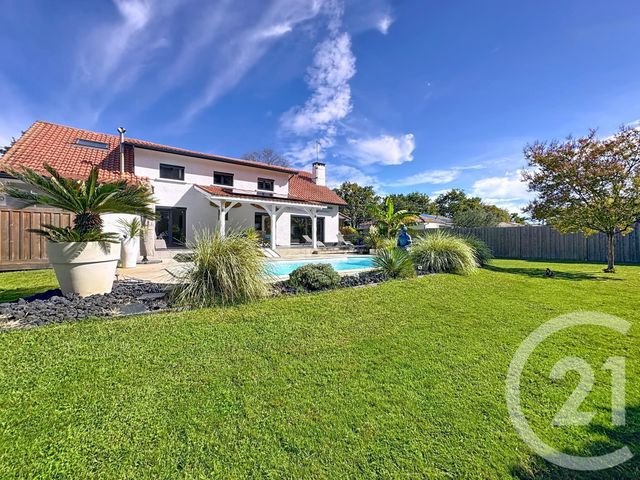 Afficher la photo en grand Maison à vendre - 9 pièces - 255 m2 - La Teste De Buch - 33 - AQUITAINE