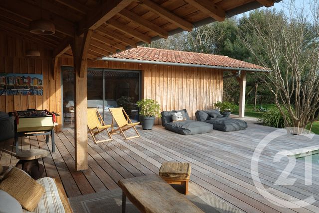Afficher la photo en grand Maison à vendre - 4 pièces - 200 m2 - La Teste De Buch - 33 - AQUITAINE