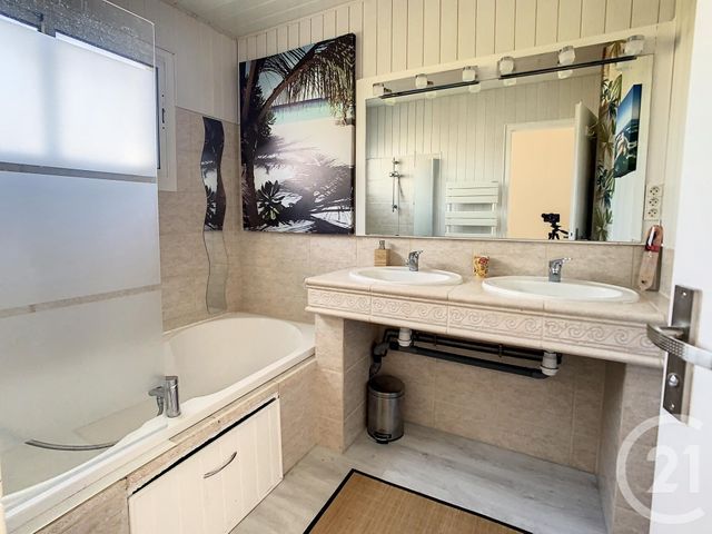 Maison à louer - 6 pièces - 127,60 m2 - La Teste De Buch - 33 - AQUITAINE