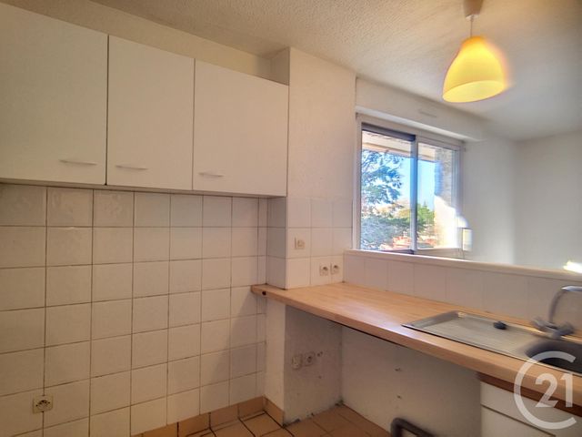Appartement F2 &agrave; louer - 2 pi&egrave;ces - 45,85 m2 - Gujan Mestras - 33 - AQUITAINE