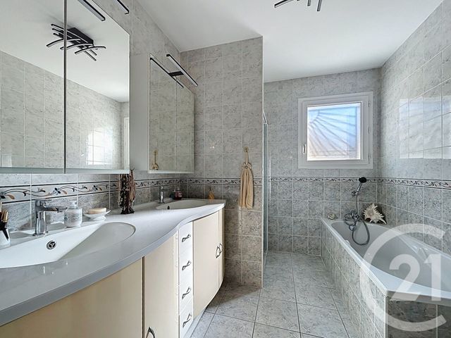 Maison à vendre - 6 pièces - 181 m2 - Gujan Mestras - 33 - AQUITAINE