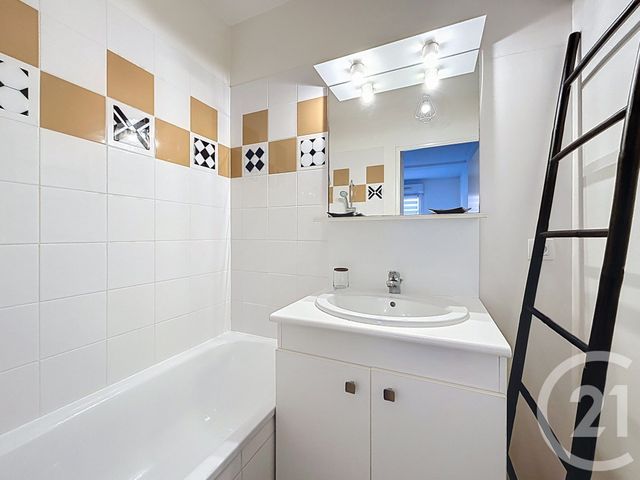 Appartement F2 à vendre - 2 pièces - 42 m2 - Gujan Mestras - 33 - AQUITAINE