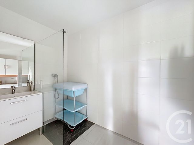 Appartement F3 &agrave; louer - 3 pi&egrave;ces - 75,69 m2 - Biganos - 33 - AQUITAINE