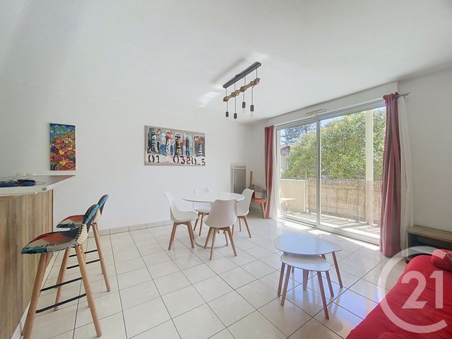 Appartement F4 &agrave; louer - 4 pi&egrave;ces - 68,63 m2 - Gujan Mestras - 33 - AQUITAINE