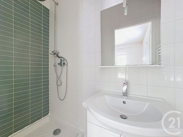 Maison &agrave; louer - 6 pi&egrave;ces - 132,94 m2 - Biganos - 33 - AQUITAINE