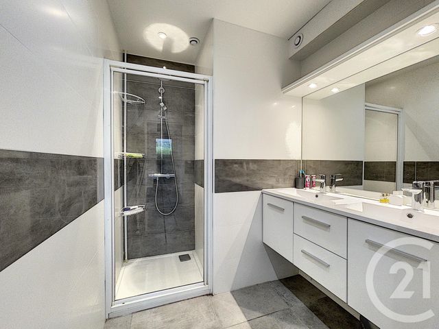 Maison à vendre - 6 pièces - 194 m2 - GUJAN MESTRAS - 33 - AQUITAINE Maison à vendre - 6 pièces - 194 m2 - GUJAN MESTRAS - 33 - AQUITAINE