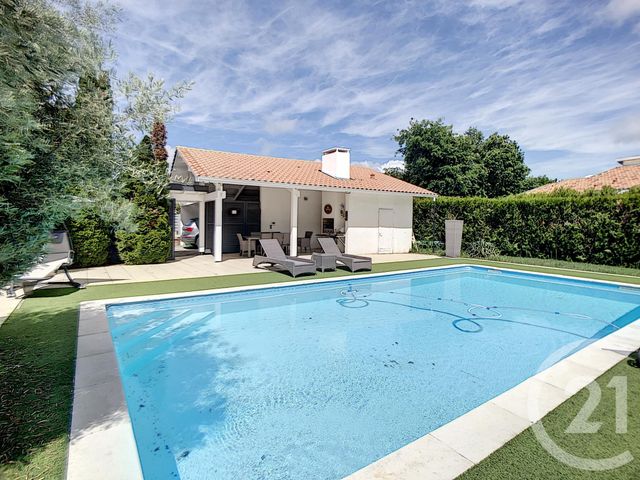 Maison à vendre - 6 pièces - 194 m2 - GUJAN MESTRAS - 33 - AQUITAINE Maison à vendre - 6 pièces - 194 m2 - GUJAN MESTRAS - 33 - AQUITAINE