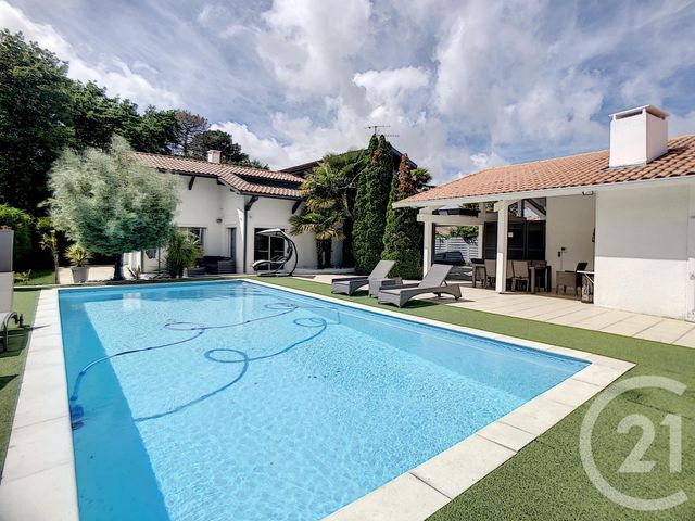 Maison à vendre - 6 pièces - 194 m2 - GUJAN MESTRAS - 33 - AQUITAINE Maison à vendre - 6 pièces - 194 m2 - GUJAN MESTRAS - 33 - AQUITAINE