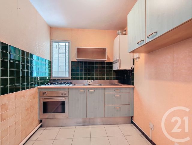Afficher la photo en grand Appartement F3 à vendre - 3 pièces - 60 m2 - Arcachon - 33 - AQUITAINE