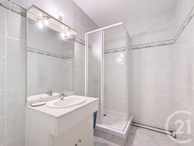 Afficher la photo en grand Appartement F3 à vendre - 3 pièces - 60 m2 - Arcachon - 33 - AQUITAINE