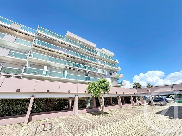 Afficher la photo en grand Appartement F1 à vendre - 1 pièce - 28 m2 - Arcachon - 33 - AQUITAINE