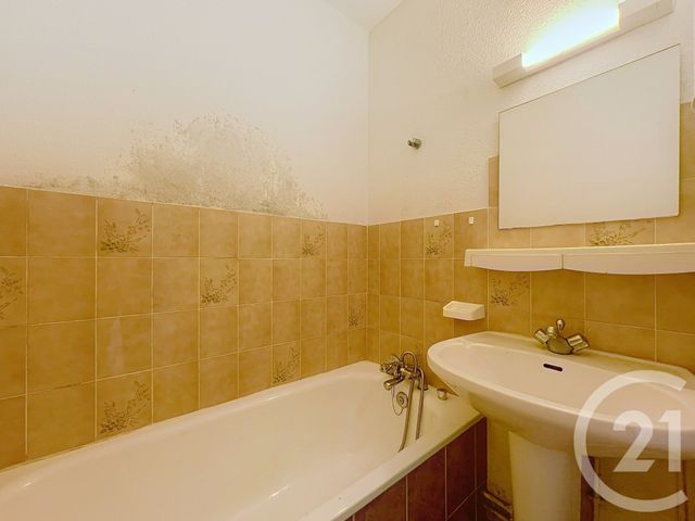 Afficher la photo en grand Appartement F1 à vendre - 1 pièce - 28 m2 - Arcachon - 33 - AQUITAINE