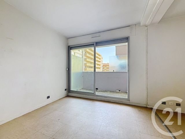 Afficher la photo en grand Appartement F1 à vendre - 1 pièce - 28 m2 - Arcachon - 33 - AQUITAINE