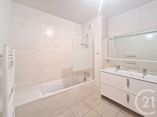 Appartement T3 à vendre - 3 pièces - 64,50 m2 - Arcachon - 33 - AQUITAINE