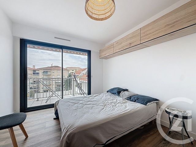 Afficher la photo en grand Appartement T3 à vendre - 3 pièces - 62,04 m2 - Arcachon - 33 - AQUITAINE