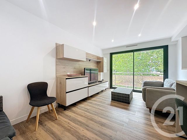 Afficher la photo en grand Appartement T3 à vendre - 3 pièces - 62,04 m2 - Arcachon - 33 - AQUITAINE