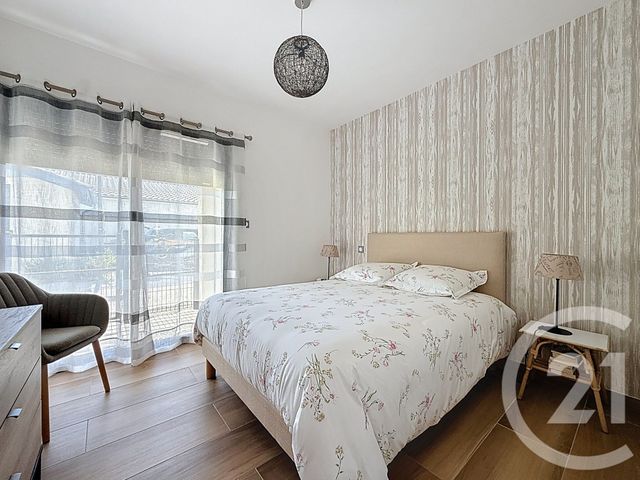 Afficher la photo en grand Appartement T4 à vendre - 4 pièces - 95,60 m2 - Arcachon - 33 - AQUITAINE