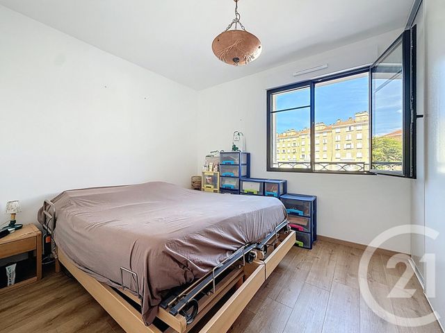 Afficher la photo en grand Appartement T3 à vendre - 3 pièces - 67,68 m2 - Arcachon - 33 - AQUITAINE