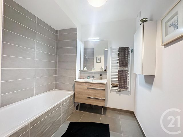 Afficher la photo en grand Appartement F4 à vendre - 4 pièces - 91,20 m2 - Arcachon - 33 - AQUITAINE