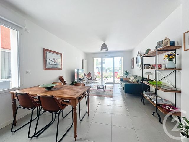 Afficher la photo en grand Appartement F4 à vendre - 4 pièces - 91,20 m2 - Arcachon - 33 - AQUITAINE