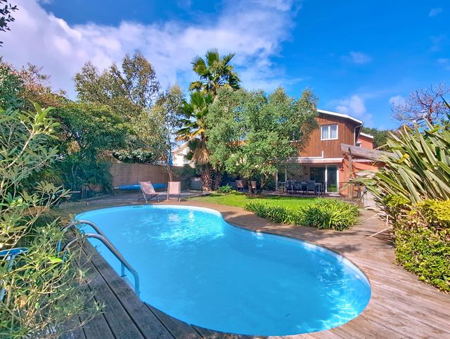 Maison à vendre - 6 pièces - 191 m2 - Arcachon - 33 - AQUITAINE