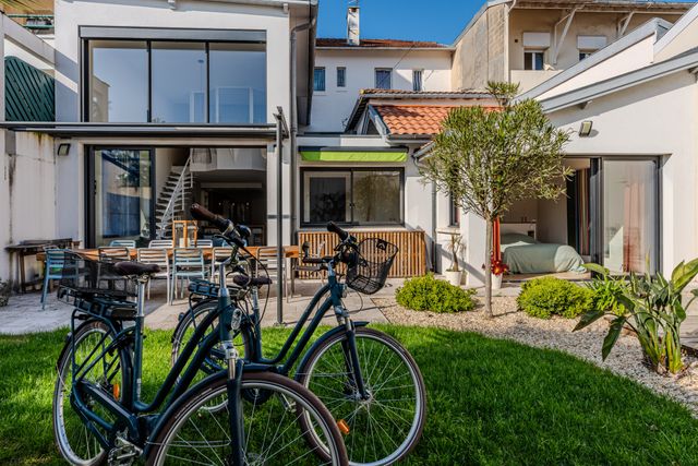 Afficher la photo en grand Maison à vendre - 5 pièces - 147 m2 - Arcachon - 33 - AQUITAINE