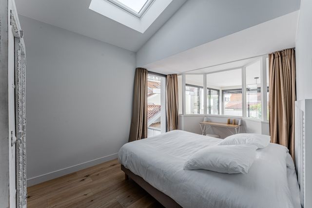 Afficher la photo en grand Maison à vendre - 5 pièces - 147 m2 - Arcachon - 33 - AQUITAINE