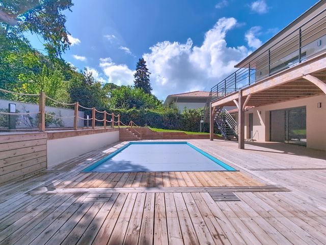 Afficher la photo en grand Maison à vendre - 8 pièces - 273 m2 - Arcachon - 33 - AQUITAINE