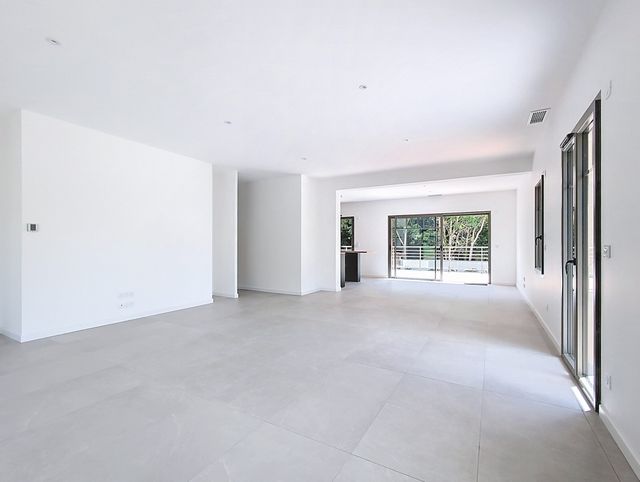 Afficher la photo en grand Maison à vendre - 8 pièces - 273 m2 - Arcachon - 33 - AQUITAINE