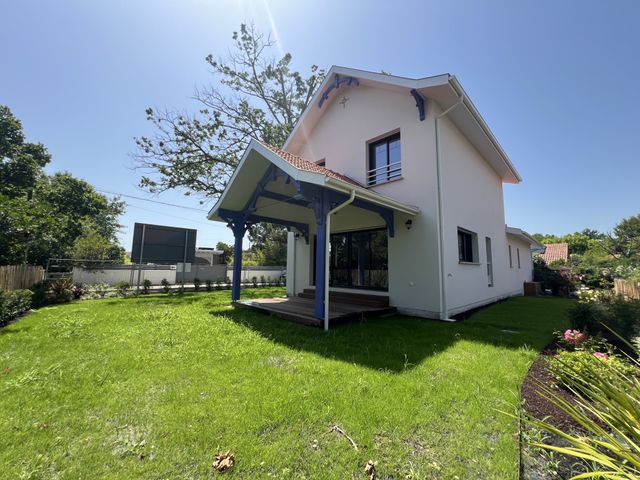 Maison à vendre - 5 pièces - 145 m2 - Andernos Les Bains - 33 - AQUITAINE
