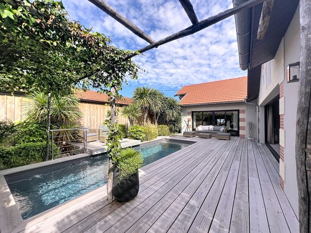 Maison à vendre - 6 pièces - 180,80 m2 - Arcachon - 33 - AQUITAINE