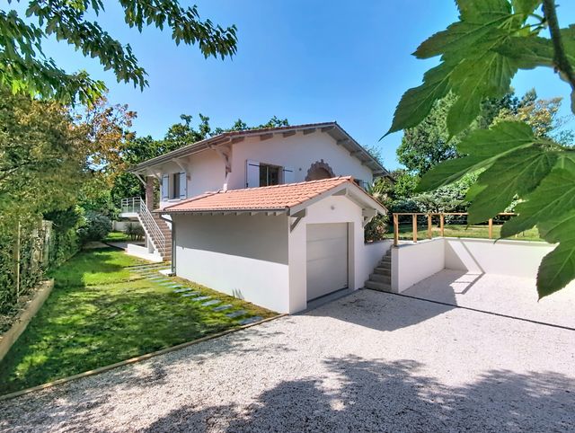 Maison &agrave; vendre - 7 pi&egrave;ces - 202,24 m2 - Arcachon - 33 - AQUITAINE