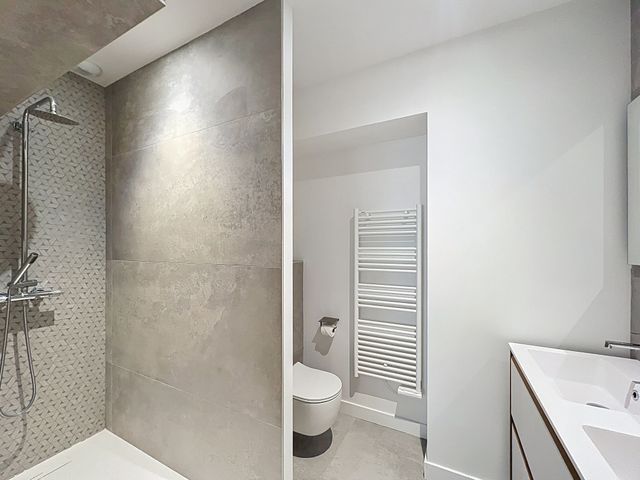 Afficher la photo en grand Maison à vendre - 5 pièces - 196 m2 - Arcachon - 33 - AQUITAINE