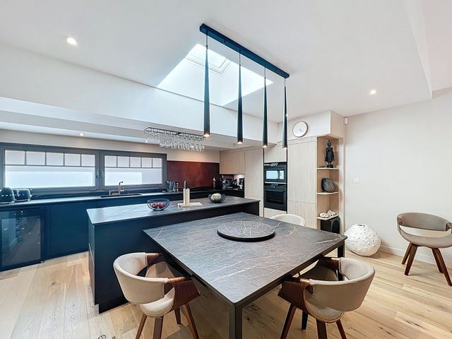 Afficher la photo en grand Maison à vendre - 5 pièces - 196 m2 - Arcachon - 33 - AQUITAINE